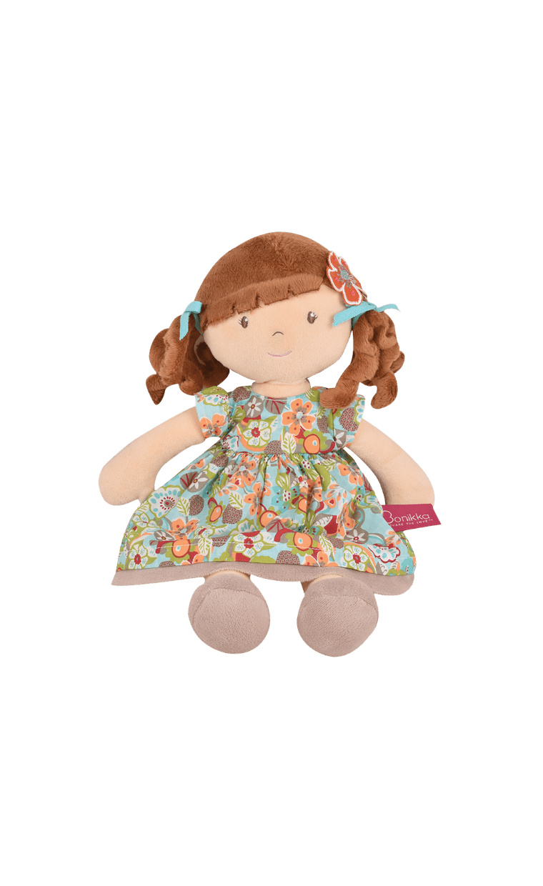 Summer has soft hair with cute little pigtails, wears a lovely floral dress and matching hair ribbons.
Size: 13.7
Perfect for ages 0+months
